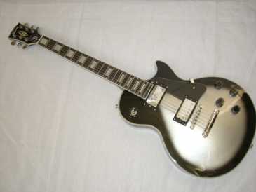 Photo: Sells Guitar GIBSON - LES PAUL CUSTOM