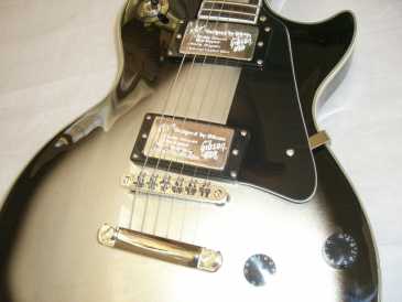 Photo: Sells Guitar GIBSON - LES PAUL CUSTOM