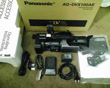 Photo: Sells Video camera PANASONIC - PANASONIC DVX100AE