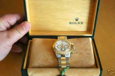 Photo: Sells Bracelet watch - with quartz Men - ROLEX - DAYTONA
