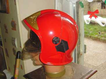 Photo: Sells Helmet CASQUE DE POMPIER - After 1945