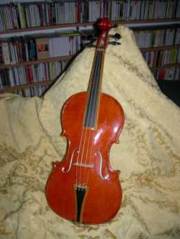 Photo: Sells Violin / fiddle