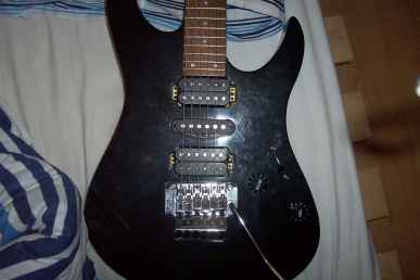 Photo: Sells Guitar YAMAHA - RGX 421D