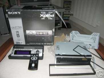Photo: Sells Car radio SONY - SONY XPLODE CD MP3 E ATRAC3 CDX-F7750S SILVER