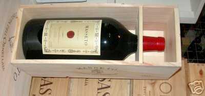 Photo: Sells Wine Red - Merlot - Italy