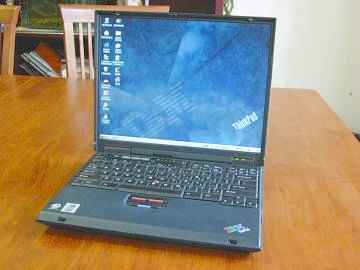Photo: Sells Laptop computer IBM - THINKPAD T20