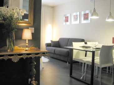 Photo: Rents 4 bedrooms apartment 65 m2 (700 ft2)