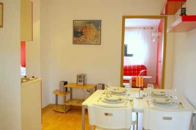 Photo: Rents 2 bedrooms apartment 45 m2 (484 ft2)