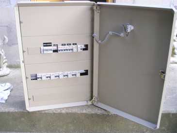 Photo: Sells Do-it-yourself and tool LAFARGE - SUPERBE ARMOIRE ELECTRIQUE TRIPHASEE PRO