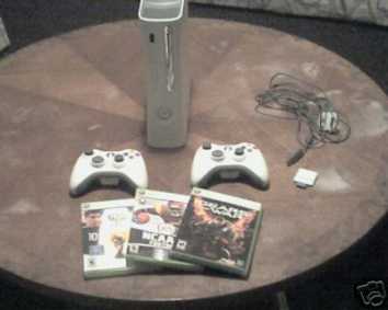 Photo: Sells Video game XBOX 360 SYSTEM