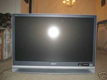 Photo: Sells 10 Flats screens TVs SONY - KDF-E42A10