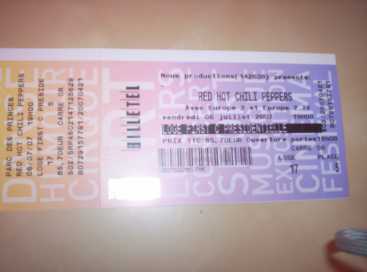 Photo: Sells Concert ticket RED HOT CHILI PEPPERS CONCERT 1 PLACE VIP - PARC DES PRINCES PARIS