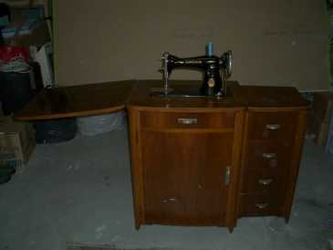 Photo: Sells 2 Others pieces ofs furnitures