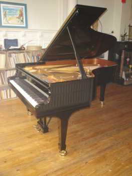 Photo: Sells Concert grand piano STEINWAY - B 497032