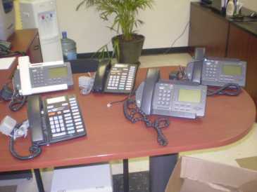 Photo: Sells Fixed / cordless phones BELL