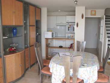 Photo: Sells 2 bedrooms apartment 69 m2 (743 ft2)