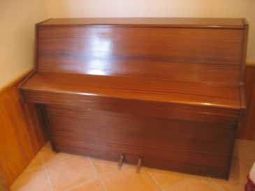 Photo: Sells Upright / vertical piano JOHN BRINSMEAD AND SONS - ANGLAIS D'ETUDE