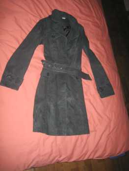 Photo: Sells Clothing Women - 3 SUISSES - TRENCH