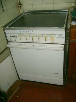 Photo: Sells Electric household appliance DE DIETRICH