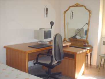 Photo: Sells 2 Offices