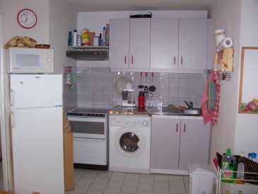Photo: Rents 2 bedrooms apartment 35 m2 (377 ft2)