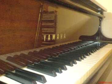 Photo: Sells Baby grand piano YAMAHA - G2 E-2193922