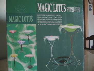 Photo: Sells Lamp MAGIC LOTUS HUMIDIFIER
