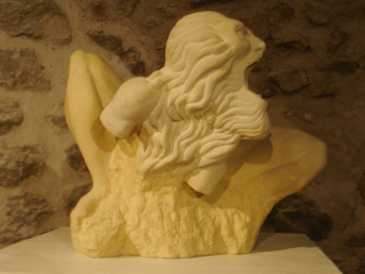 Photo: Sells Statue Alabaster - FAUVE - Contemporary
