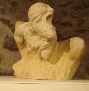 Photo: Sells Statue Alabaster - FAUVE - Contemporary