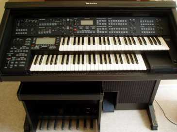 Photo: Sells Piano and synthetizer TECHNICS - SX-GX5