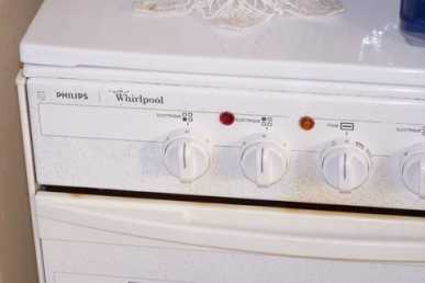 Photo: Sells Electric household appliance WHIRPOOL