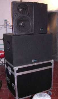 Photo: Sells Amplifiers MEYER SOUND - UPA E USW