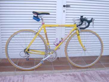 Photo: Sells Bicycle MENDIZ