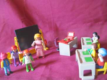 Photo: Sells Legos / playmobils / meccanos PLAYMOBIL - SALLE DE CLASSE