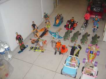 Photo: Sells Toys and models ACTION MAN ET BARBIE