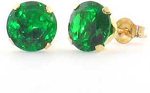 Photo: Sells Precious jewel With emerald - Women