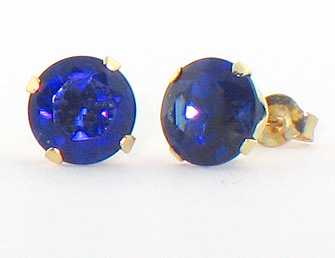Photo: Sells Precious jewel With sapphire - Women