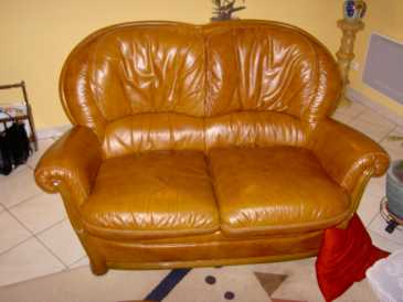 Photo: Sells Sofa for 2 CANAPE CUIR - CANAPES CUIR