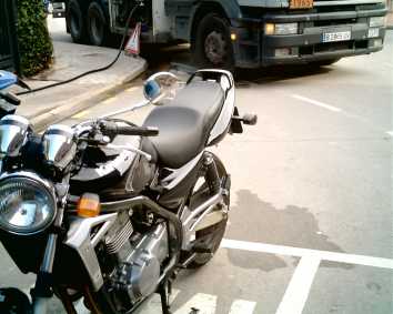 Photo: Sells Motorbike 500 cc - KAWASAKI - ER-5 50CV