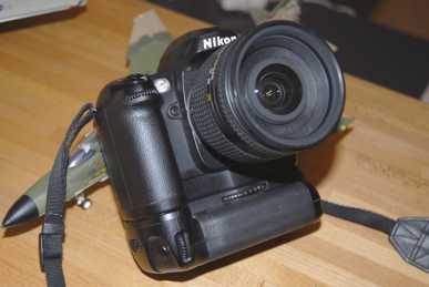 Photo: Sells Camera NIKON - D100