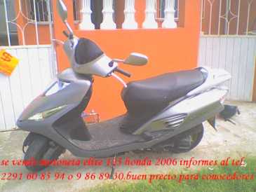 Photo: Sells Motorbike 125 cc - HONDA - CM