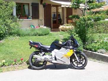 Photo: Sells Motorbike 125 cc - HONDA - NSR R