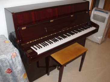 Photo: Sells Upright / vertical piano SAMICK - S-108S