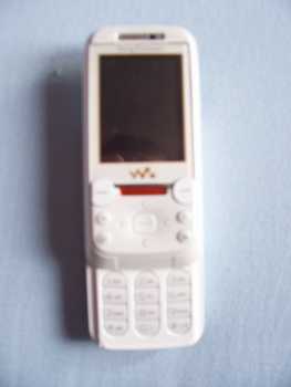 Photo: Sells Cell phone SONY ERICSSON - W 850 I