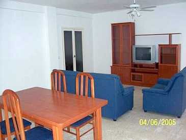 Photo: Rents 4 bedrooms apartment 176 m2 (1,894 ft2)