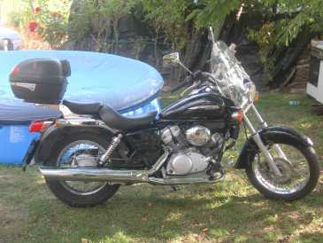 Photo: Sells Motorbike 125 cc - HONDA - SHADOW