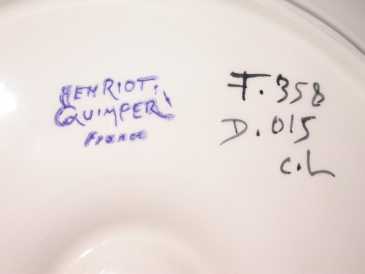 Photo: Sells Ceramics FAIENCE DE QUIMPER - Plate