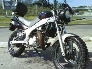 Photo: Sells Motorbike 125 cc - YAMAHA - TDR