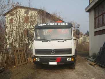 Photo: Sells Truck and utility MERCEDES - 1520