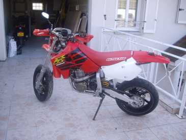 Photo: Sells Motorbike 650 cc - HONDA - XR R